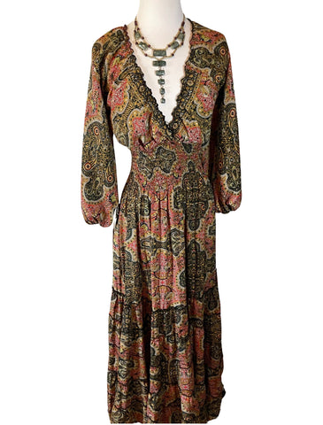 Long Sleeve Bohemian Maxi dress (black-red)