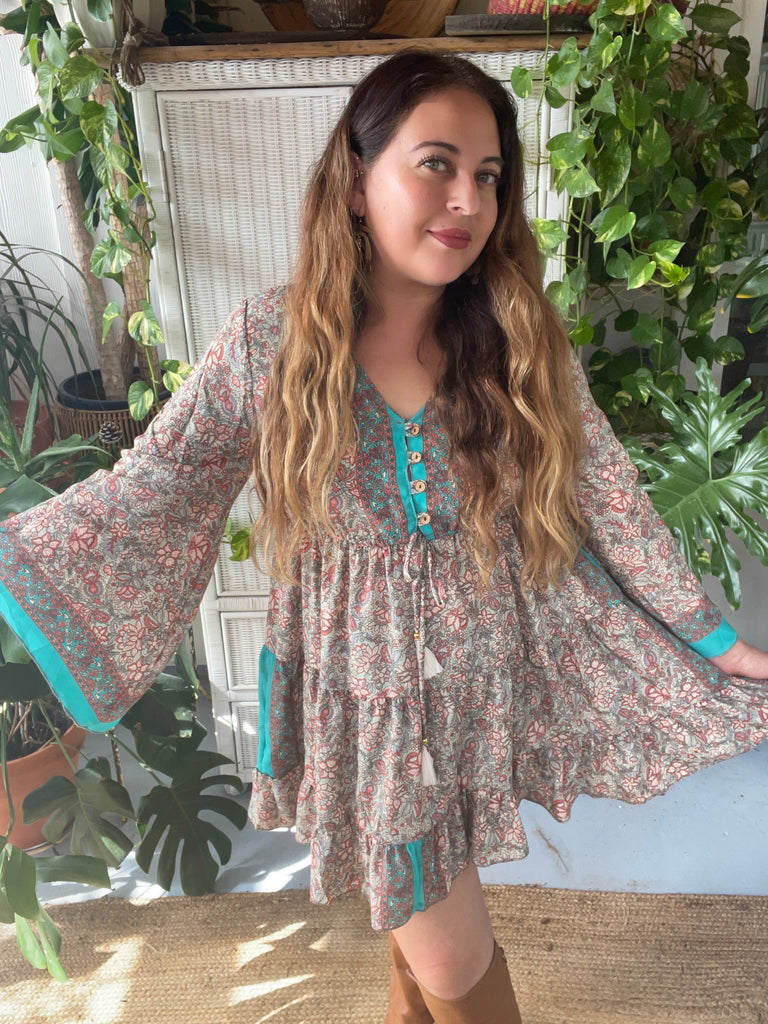 Short Silk baby doll dress with bell sleeves n' buttons (Lt green